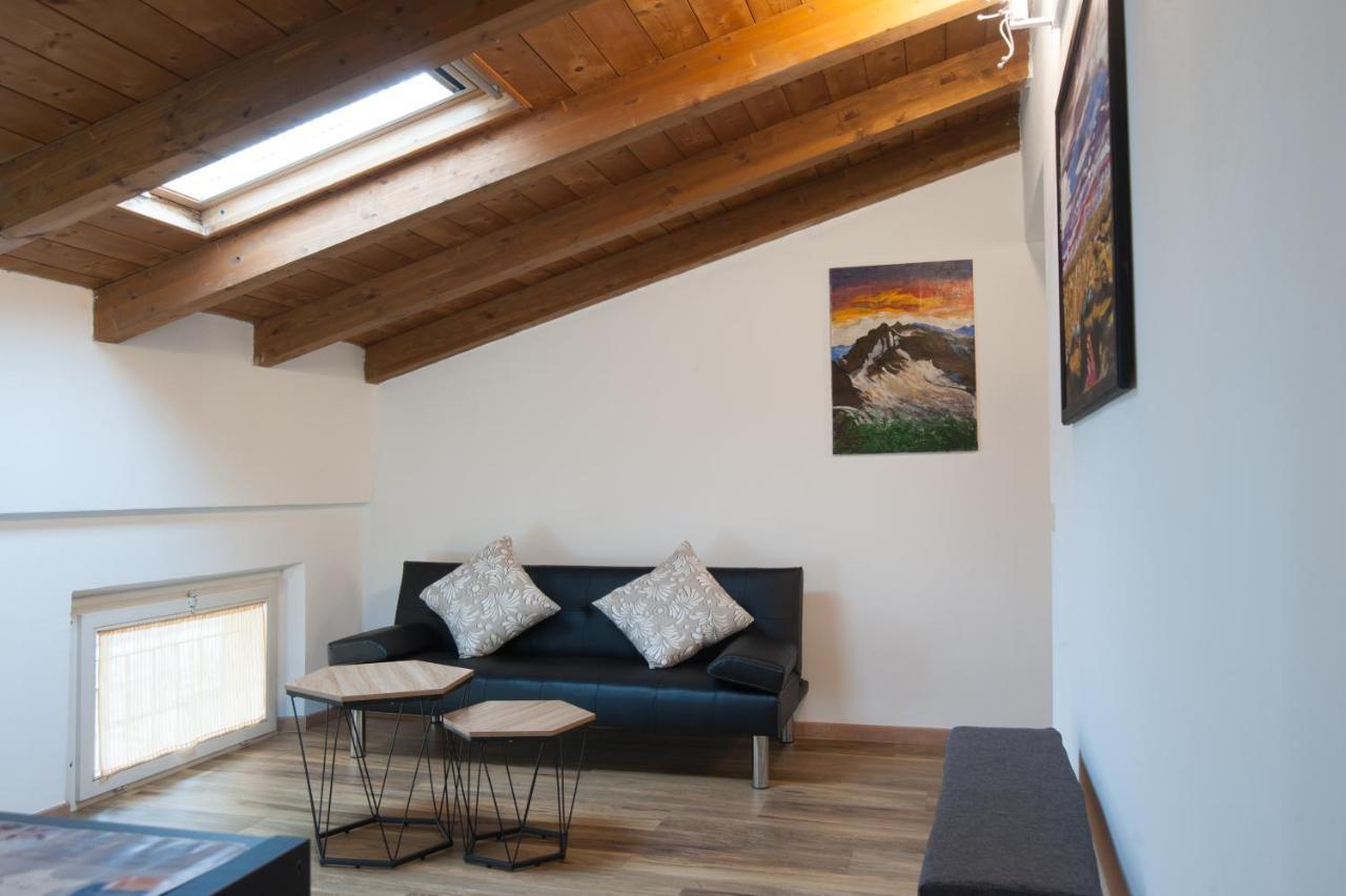 Il Borgo Appartamento Luca Parma Bagian luar foto