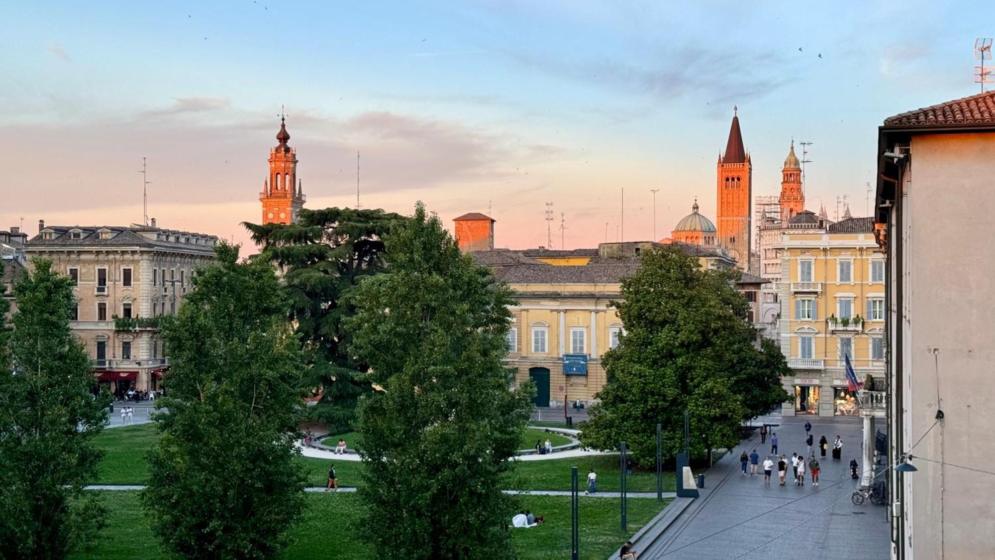 Il Borgo Appartamento Luca Parma Bagian luar foto