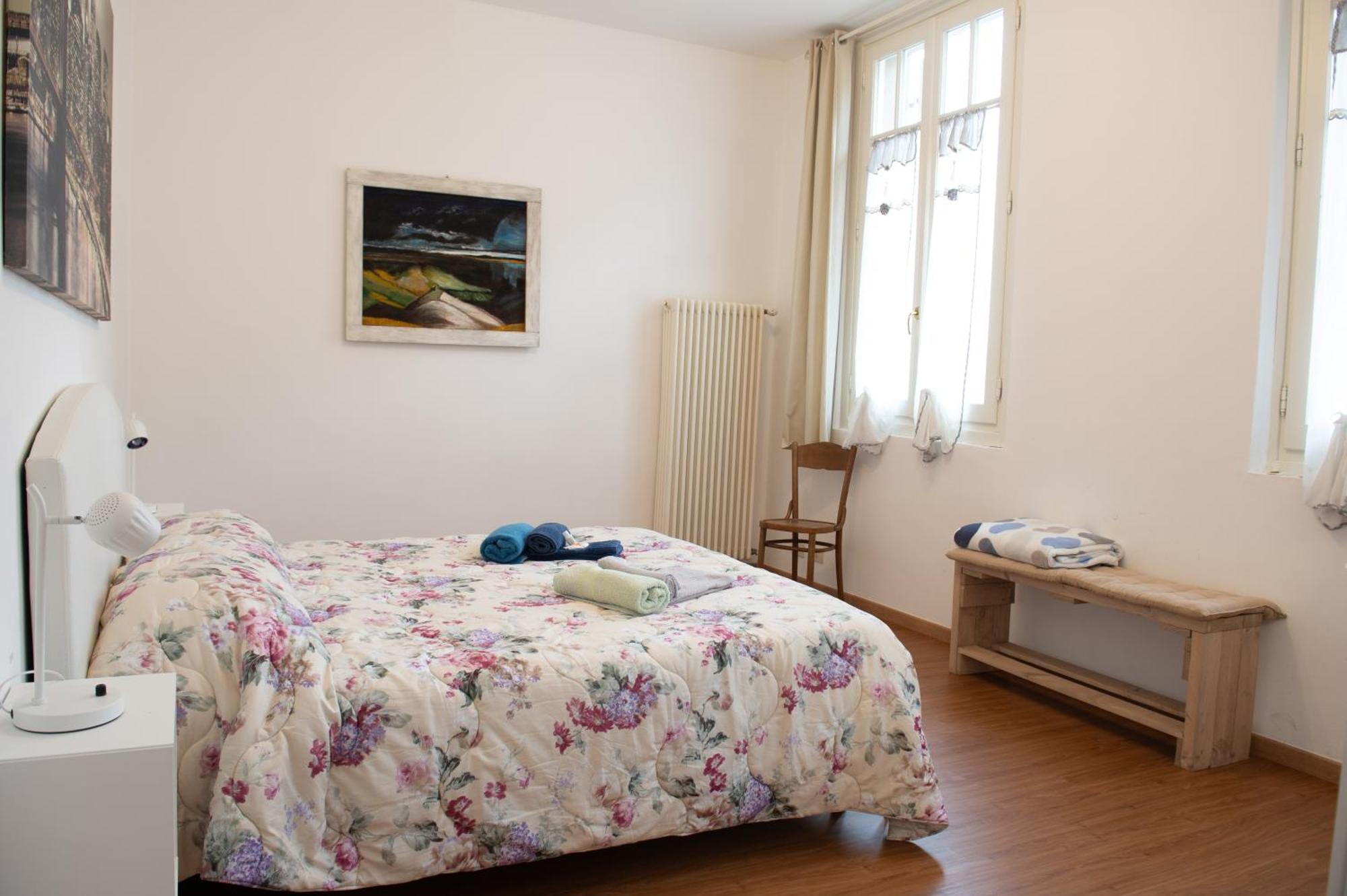 Il Borgo Appartamento Luca Parma Bagian luar foto